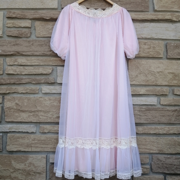 Vintage 60's Peignoir, Pink Boudoir Robe by Faris - Picture 7 of 8